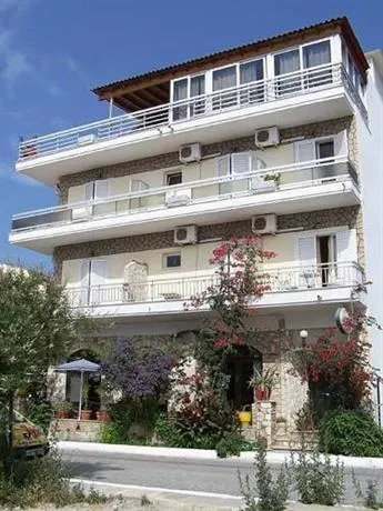 Venetia Hotel - Image 1