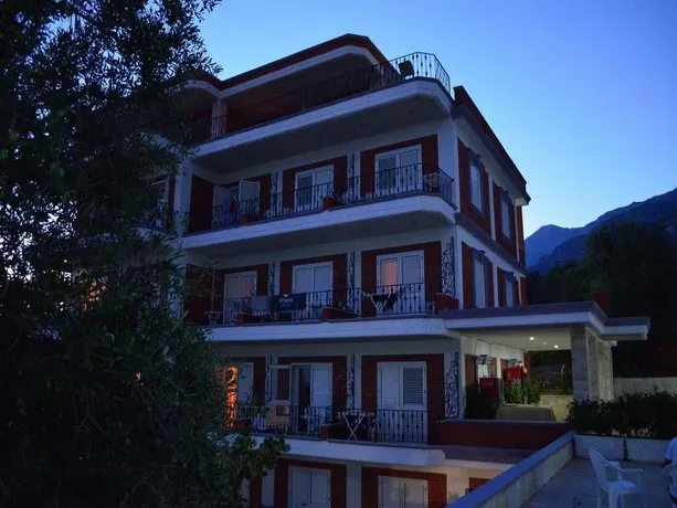 Greccia Hotel - Image 1