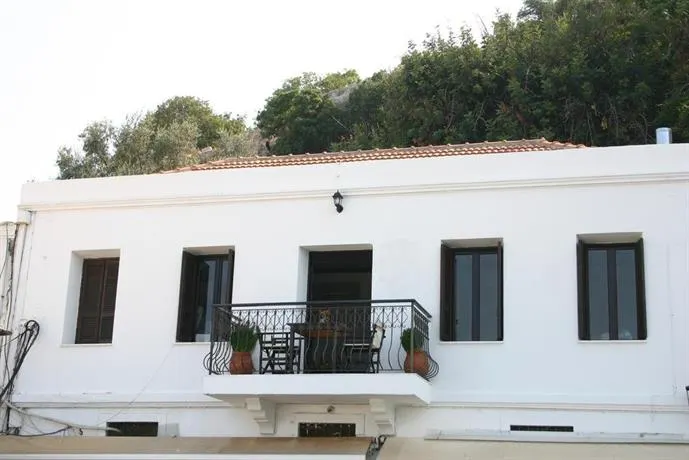 amfithea - Image 1