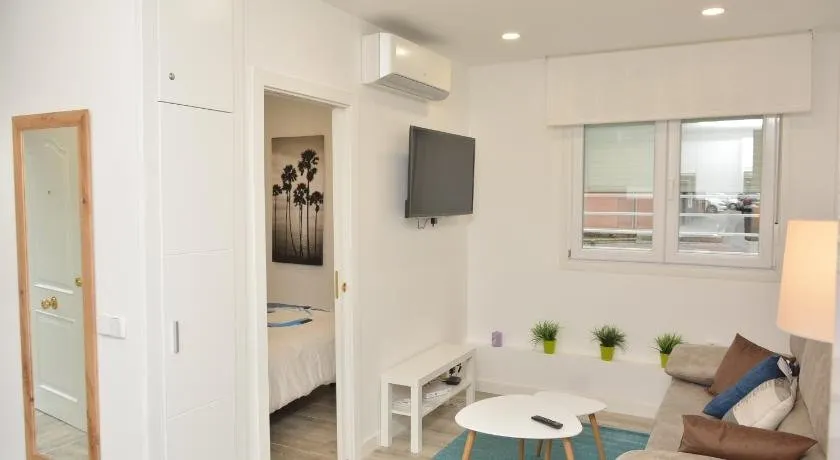 Nuevo Apartamento 4 Torres & La Paz & RyCajal - Image 1