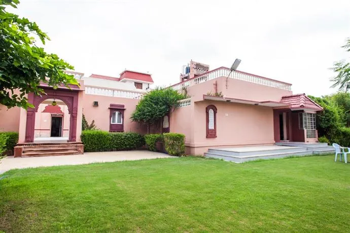 Hotel Padmini Niwas - Image 1