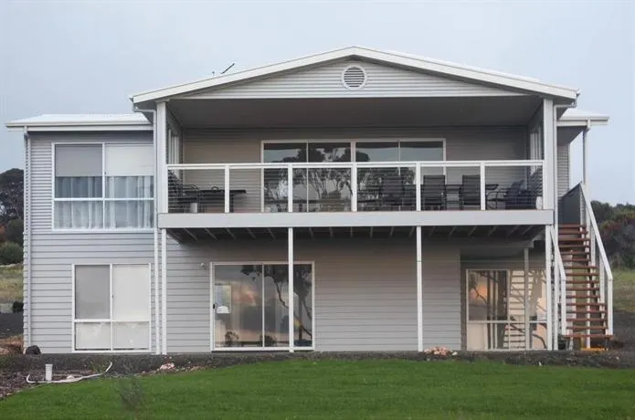 Bayview House - Image 1