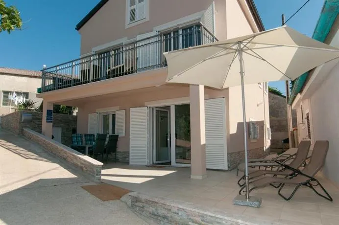 Villa Sv Martin - Image 1