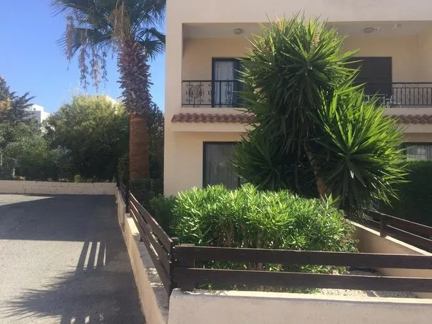 Royal Complex Holiday Home - Image 1