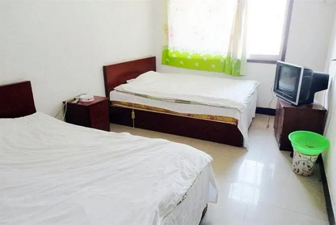 Yishui Sun & Moon Inn - Image 1