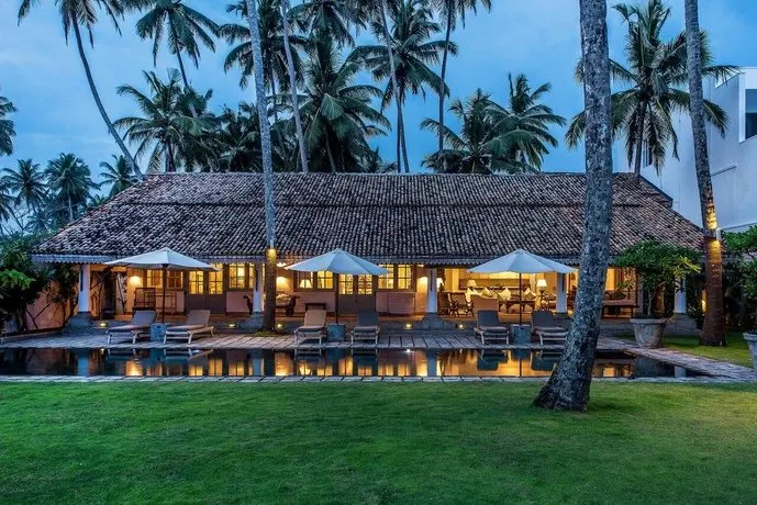 Samudra Beach Villa - Image 1