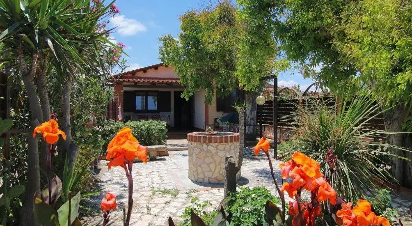 Villa Alba Campofelice di Roccella - Image 1
