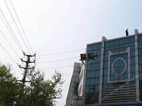Dingfeng Inn - Image 1