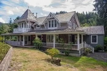 Sometimes A Great Notion 5 Br home by RedAwning - Image 1