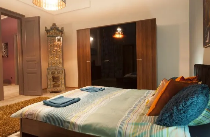 The Aristocrat Apartment - Image 1