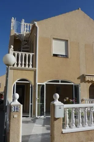 Villa Goleta - Image 1