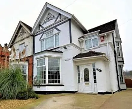 Inglewood B&B - Image 1