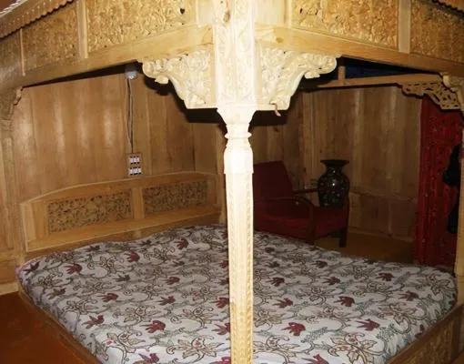 Moon Valley Houseboat - Image 1
