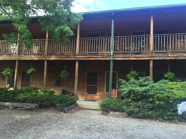 Oak Haven Lodge - Image 1
