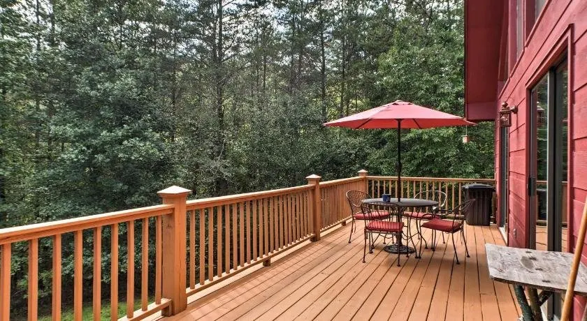 Cozy Mountain Cabin Retreat in Murphy w/ Views - Image 1