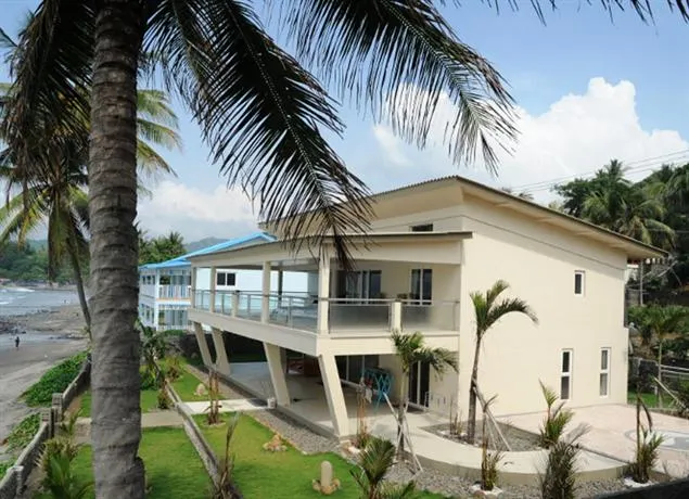 Sunset Beach House - Image 1