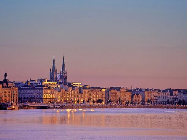 Hotel Mercure Bordeaux Centre Gare Saint Jean - Image 1