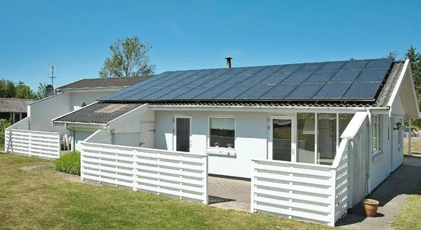 Holiday Home Helmklit II - Image 1