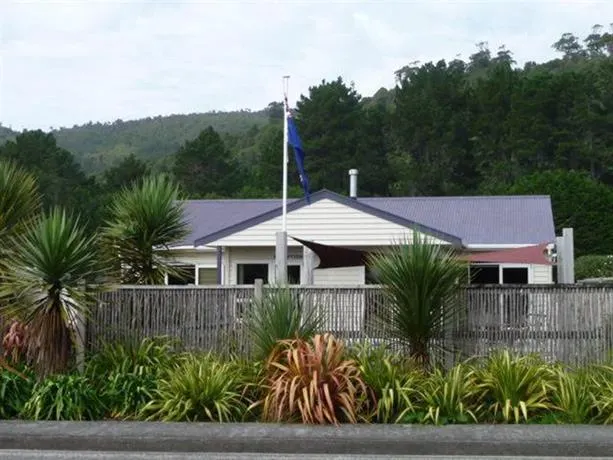 Charming Creek Bed & Breakfast - Image 1