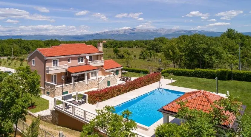 Villa Pacis - Image 1
