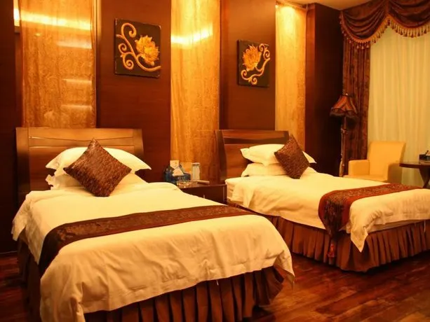 Ocean Spring Hotel - Image 1