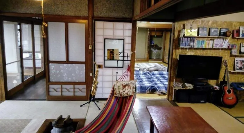HACHI - Image 1