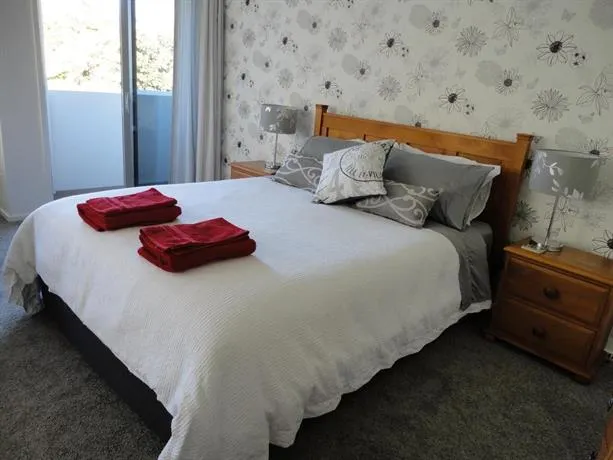The Olive Grove Suite - Image 1