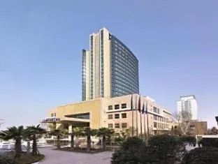 Days Hotel and Suites Royal Chongqing - Image 1