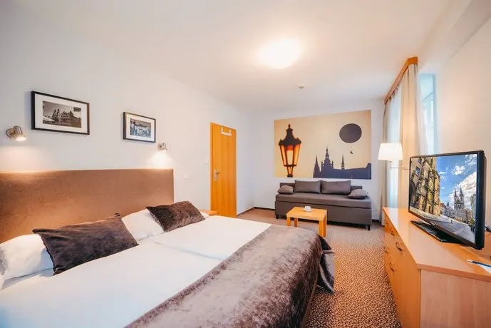 Hotel Extol Inn Praha s.r.o. - Image 1