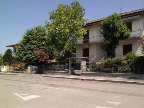 La Magnolia - Image 1