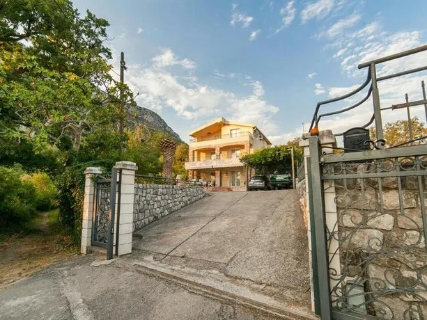 Apartments Villa Paladin - Image 1