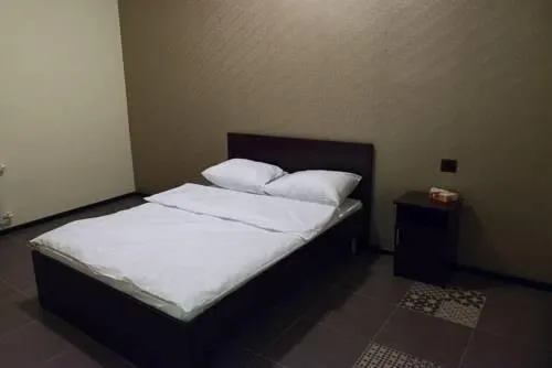 Granada Hotel - Image 1