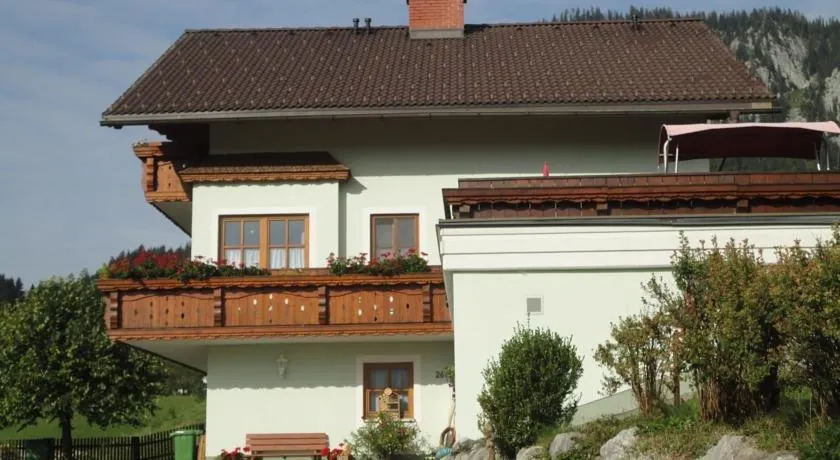 Ferienwohnung Hierzegger - Image 1