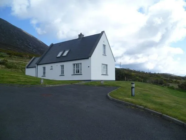 Baile Slievemore - Image 1