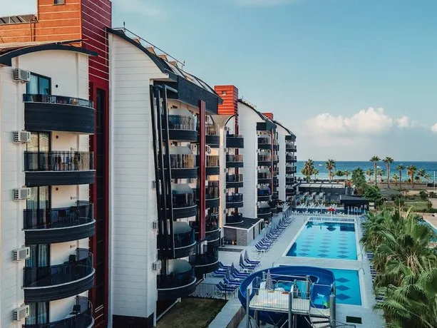 Grand Uysal Apart Hotel - Image 1