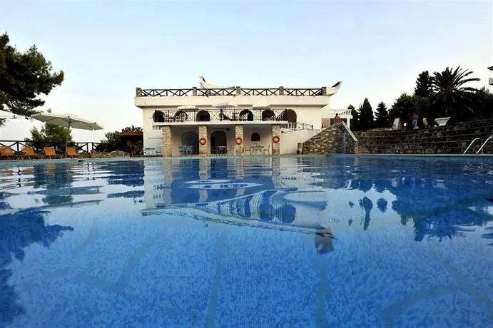 Alexander The Great, Beach Hotel - Image 1