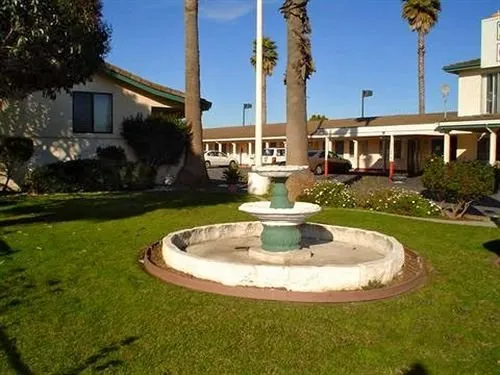 El Dorado Motel Salinas - Image 1