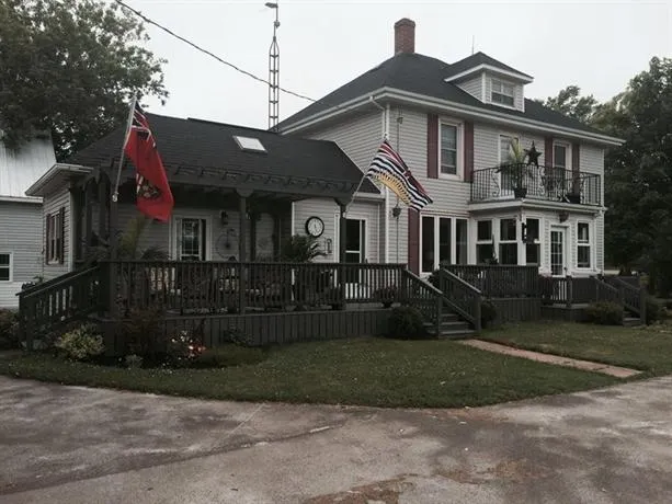 Rogers Island Getaway BnB - Image 1