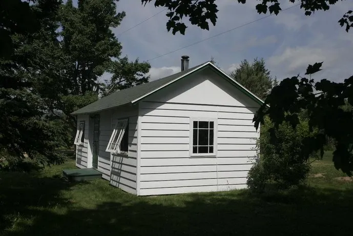 Cape Breton Highlands Cabins - Image 1