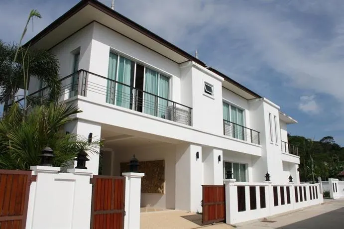 Kamala Luxury villa - Image 1