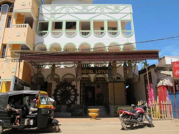 Hotel Lotus - Image 1