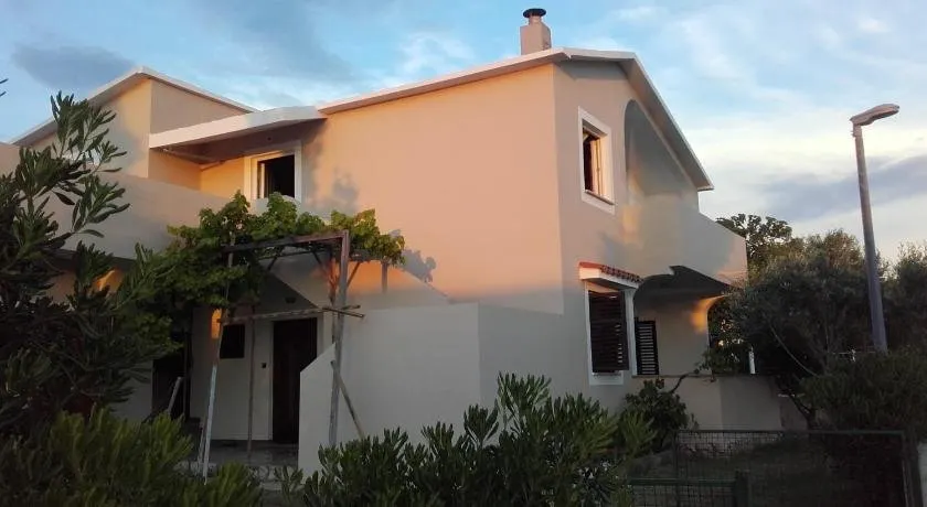 Apartment Elena - Image 1