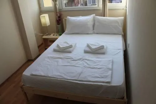 Pera Apartmenthotel - Image 1