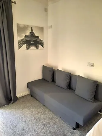 The Park Hotel - Image 1