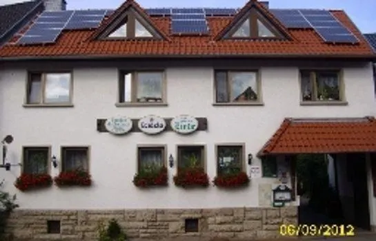 Grünen Linde, Zur Pension & Gasthaus - Image 1