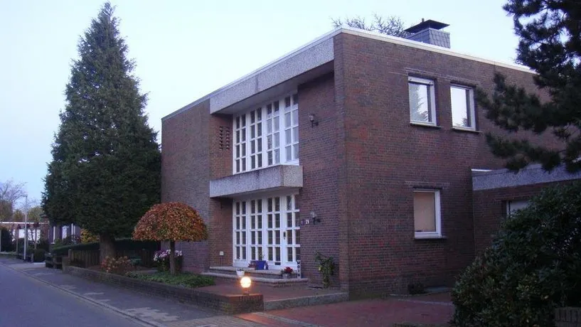 Bed & Cloppenburg - Image 1