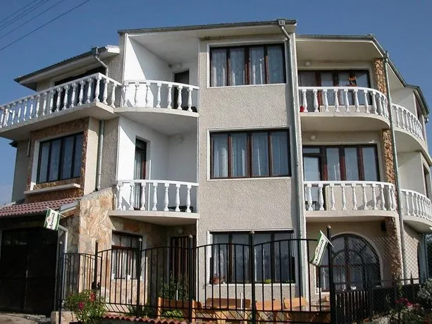 Guest House Orbita - Image 1