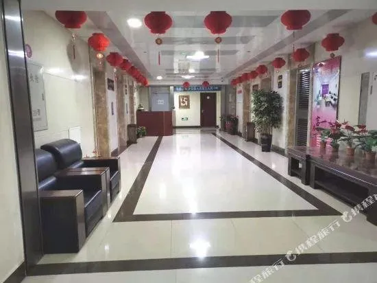 Dalian Kaiyuan Hotel - Image 1