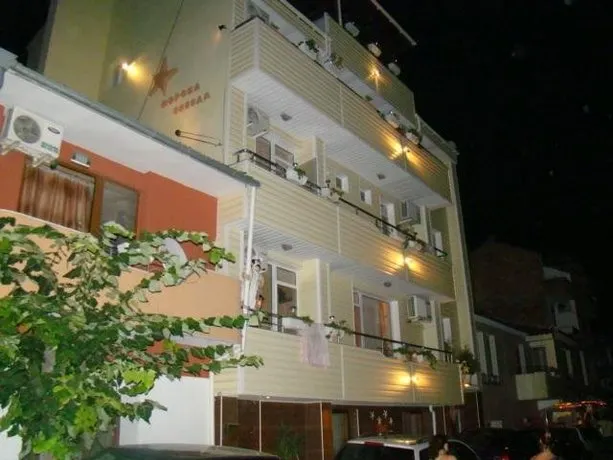 Guest House Morska Zvezda - Image 1