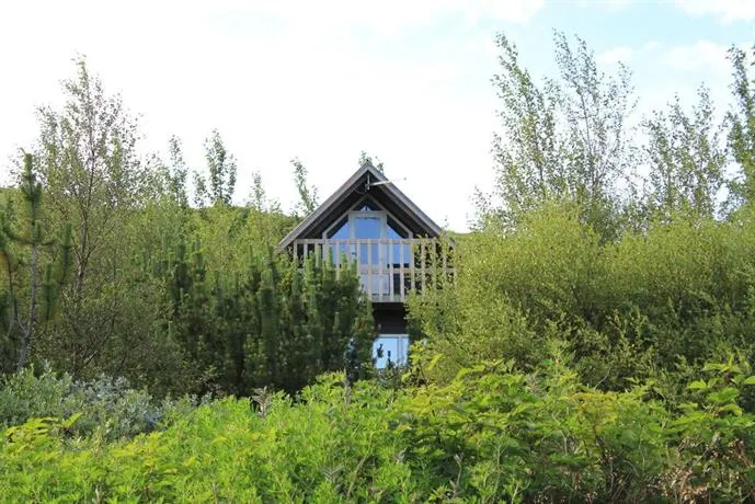 Icestay Cabins - Image 1